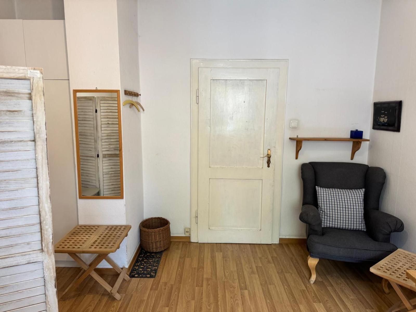 Gemuetliches Komfortables Zimmer Fuer 1 Person Im Zentrum München Buitenkant foto