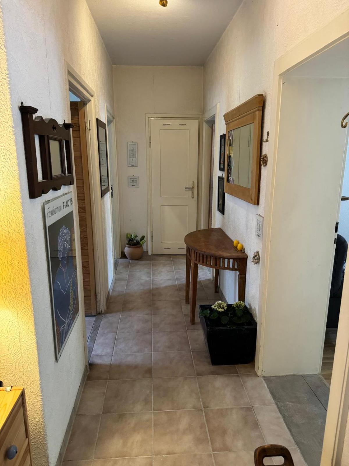 Gemuetliches Komfortables Zimmer Fuer 1 Person Im Zentrum München Buitenkant foto